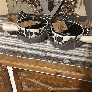 Demdaco Black and White Soup Crock Set